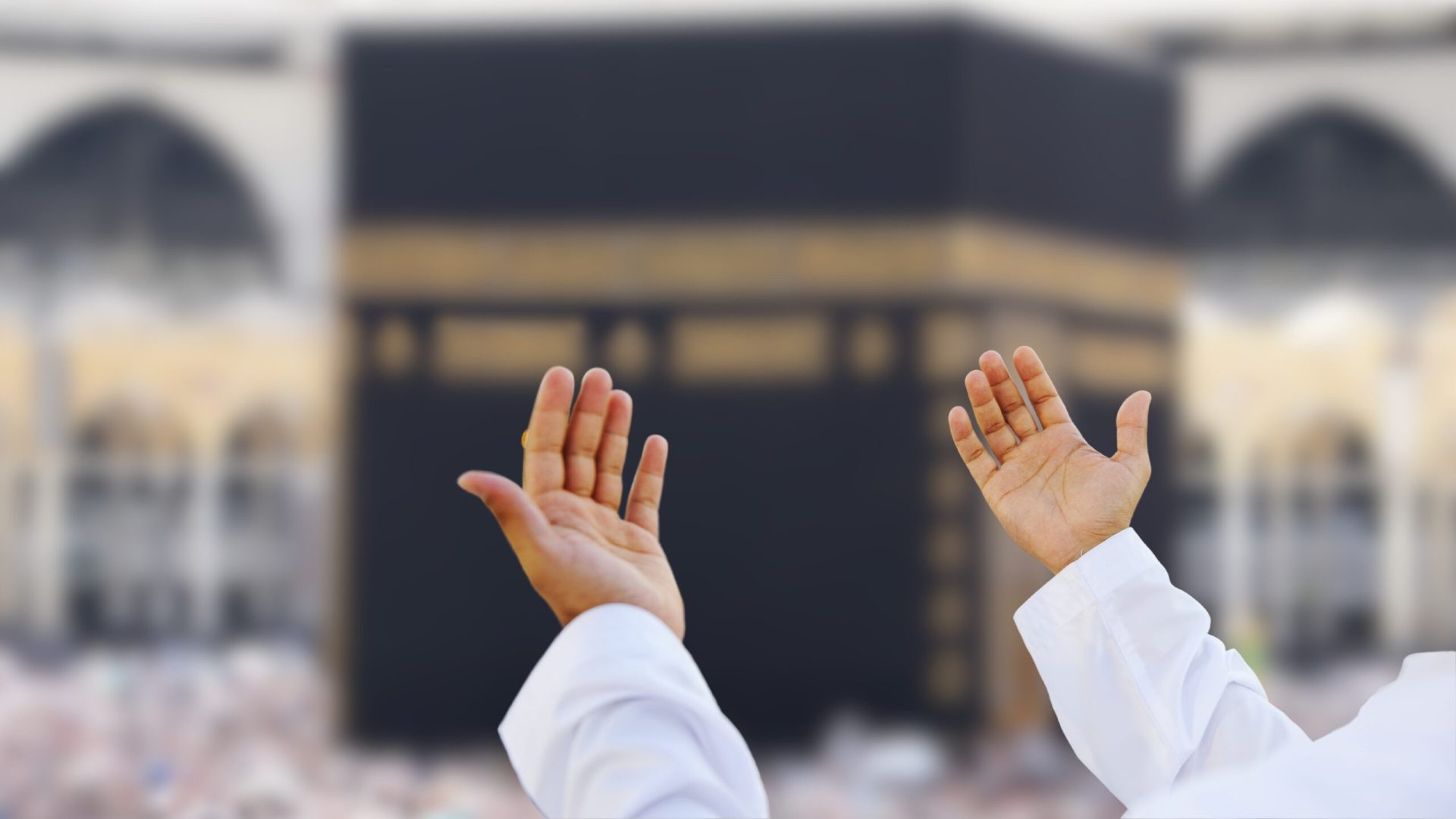 Muslim,Praying,To,Allah,In,Front,Of,Kaaba.,Islam,Iconic